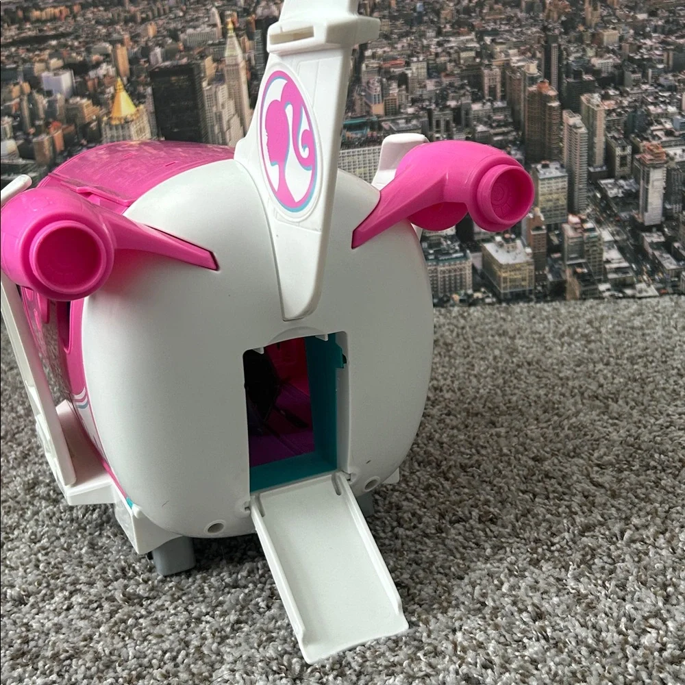 Barbie Pink Toy Airplane Jet with Accessories – Dream Plane Playset 2019 - Picture 4 of 6